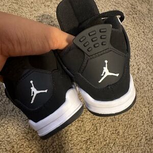 9c Jordan shoe / missing sole inside of shoe